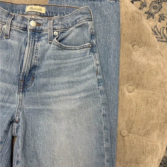 Madewell Light Blue High-Rise Wide-Leg Jeans - Picture 5 of 10